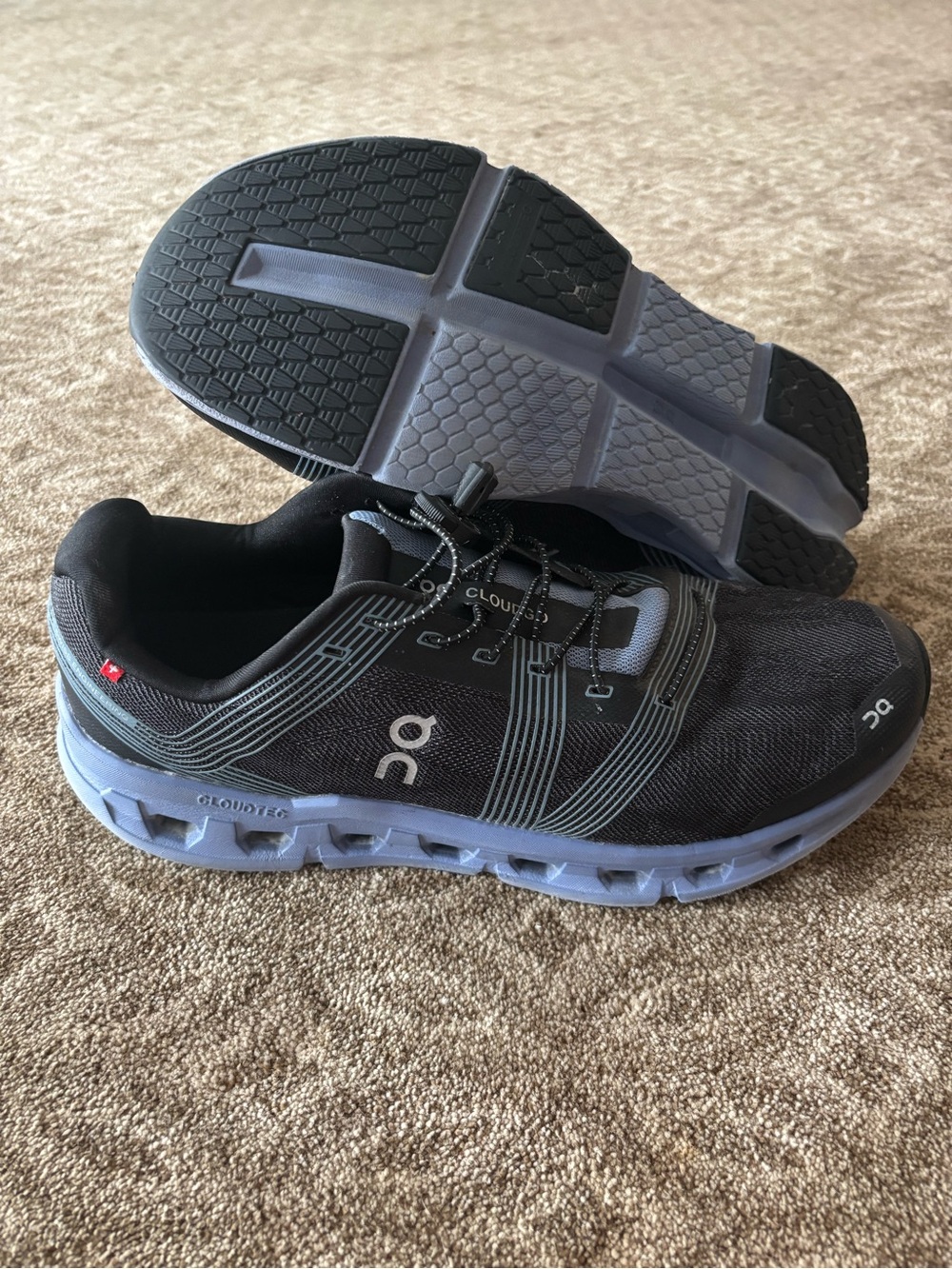 On Running Cloudgo in black shale